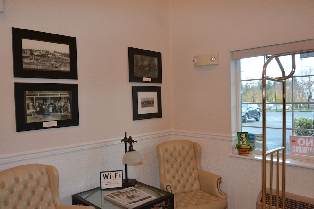 Fairbridge Inn And Suites Dupont 39/54