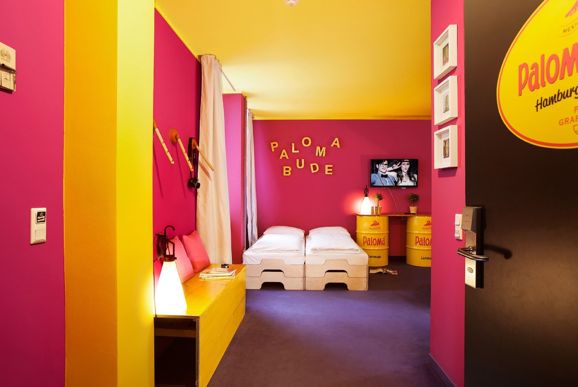 Bure, 1 Double and 4 Single Beds، Superbude St Georg 6/9