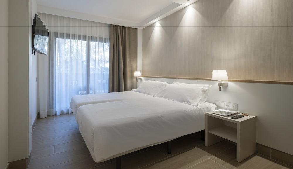Hotel Rosamar Es Blau Lloret Adults Only 20/71