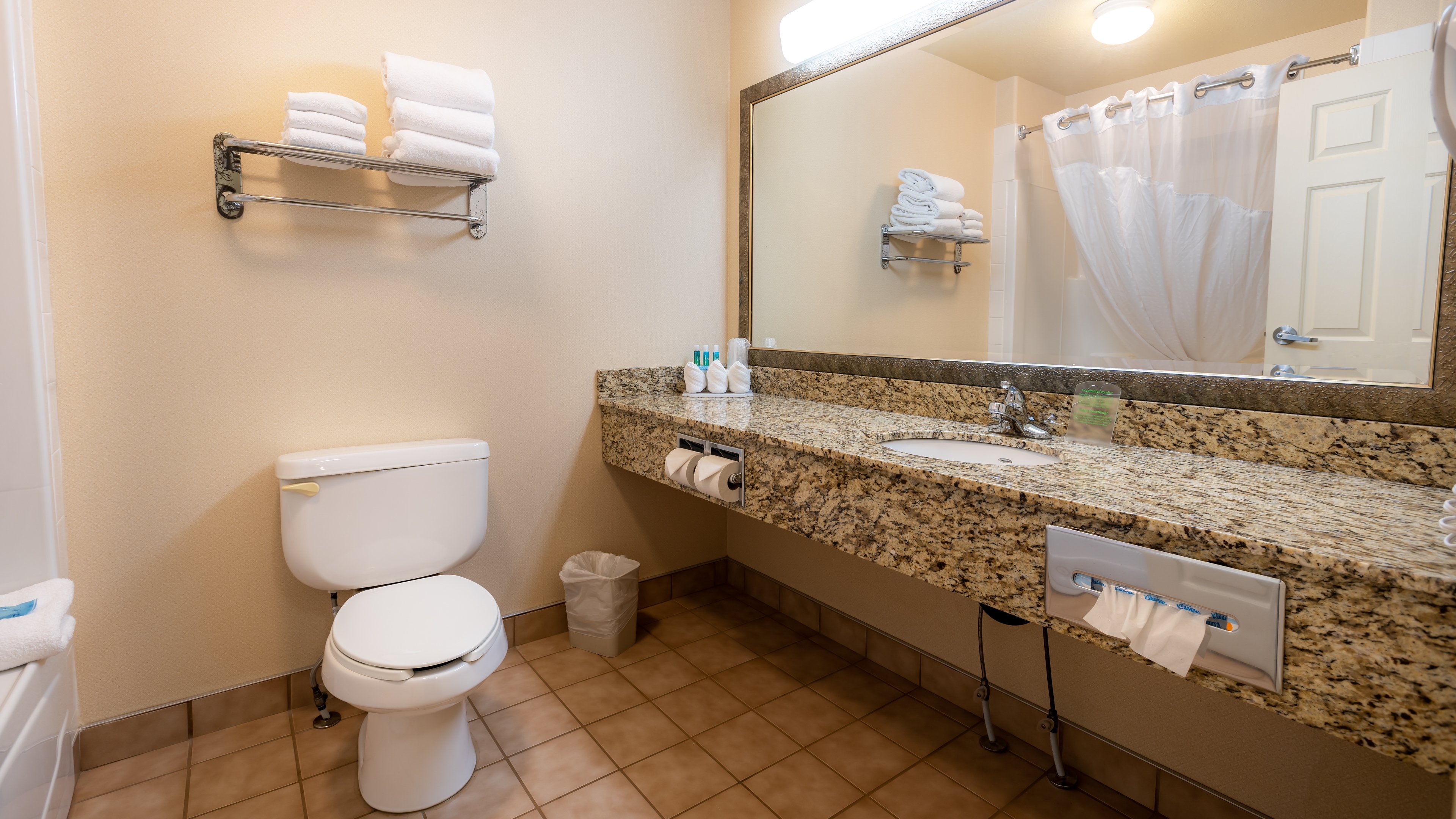Holiday Inn Express Hotel Suites Edmonton International Airport 48/50