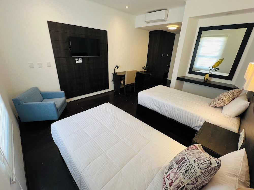 QA Hotel 10/50