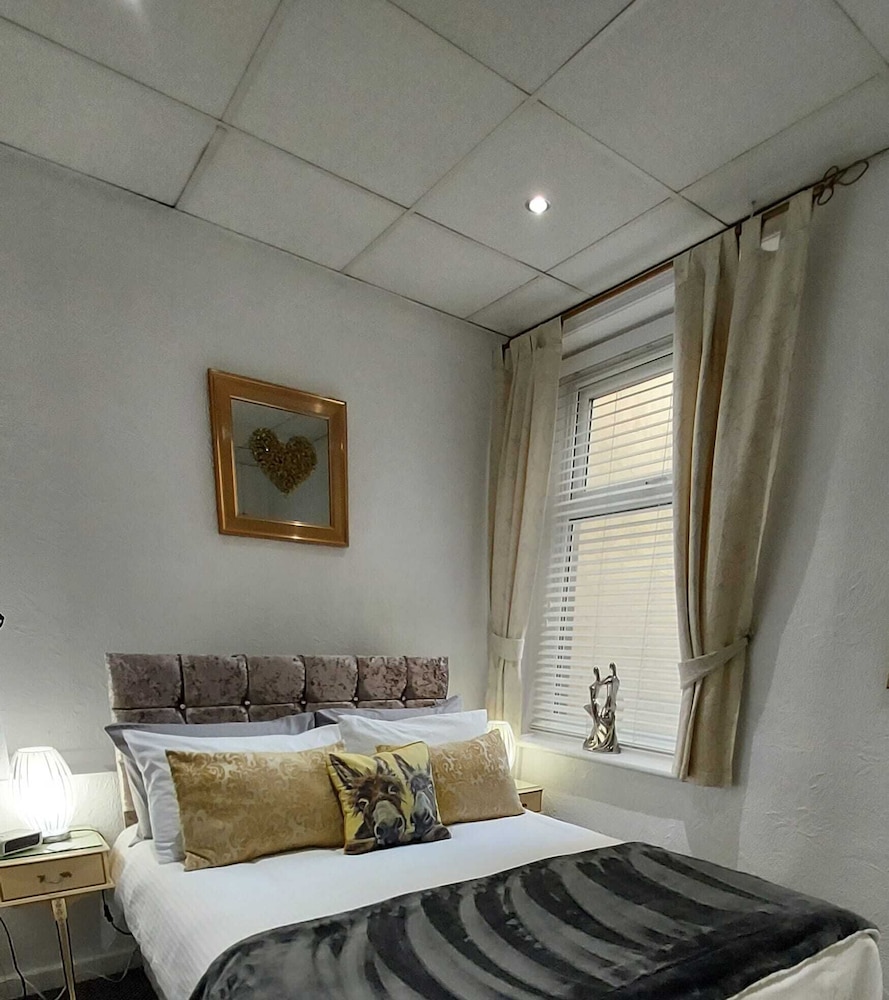 Rock Dene Hotel - Guest House 12/50