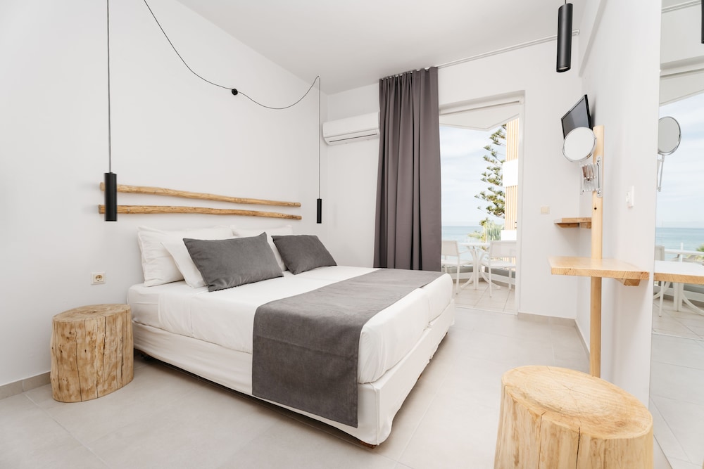 Petradi Beach Lounge Hotel 14/50