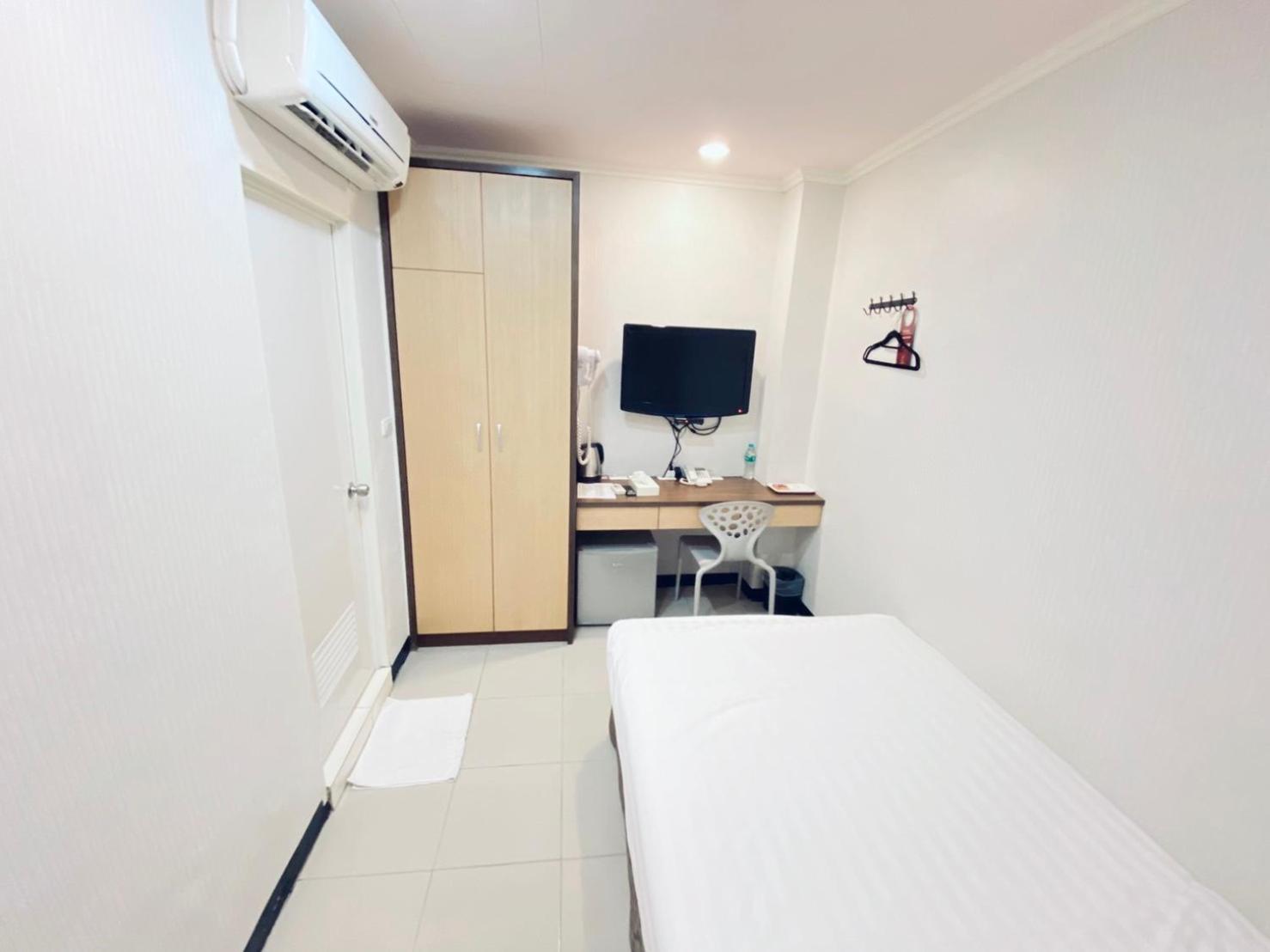 Room, Single, No Window