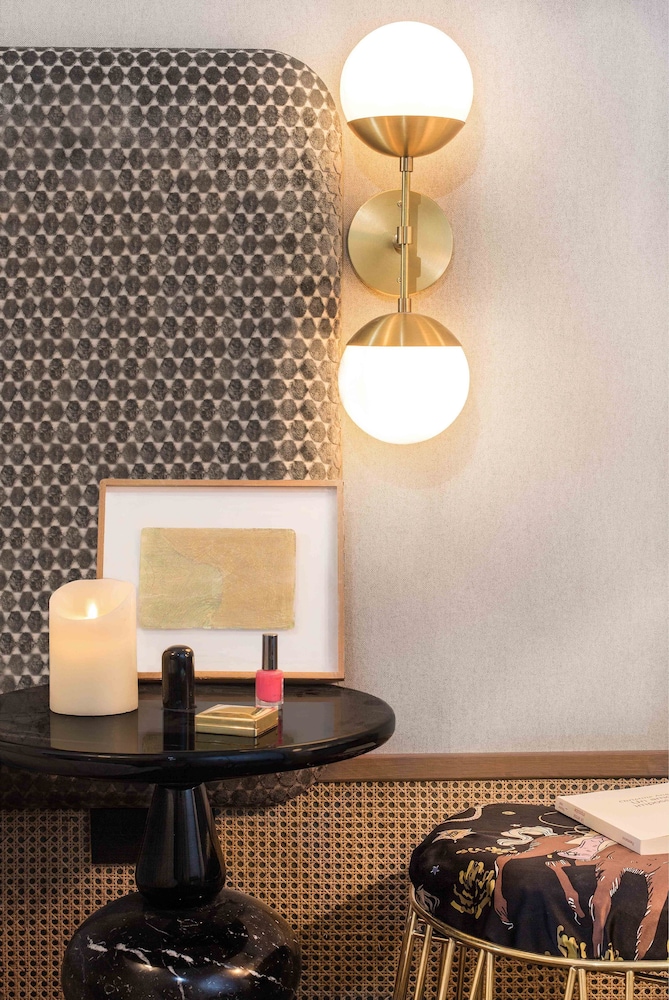 HANDSOME HOTEL BY ELEGANCIA 65/74