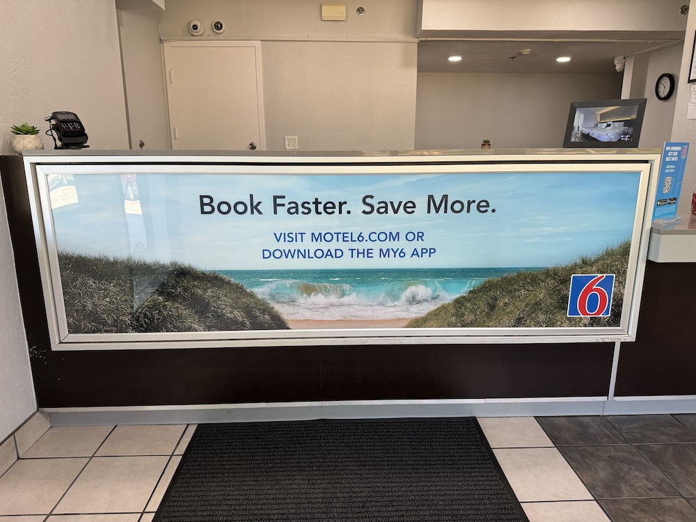 Motel6 Bradenton, FL 10/63