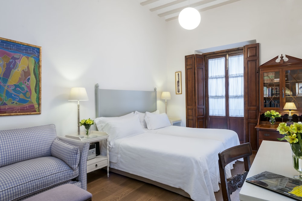 Amadeus Hotel Sevilla 44/87