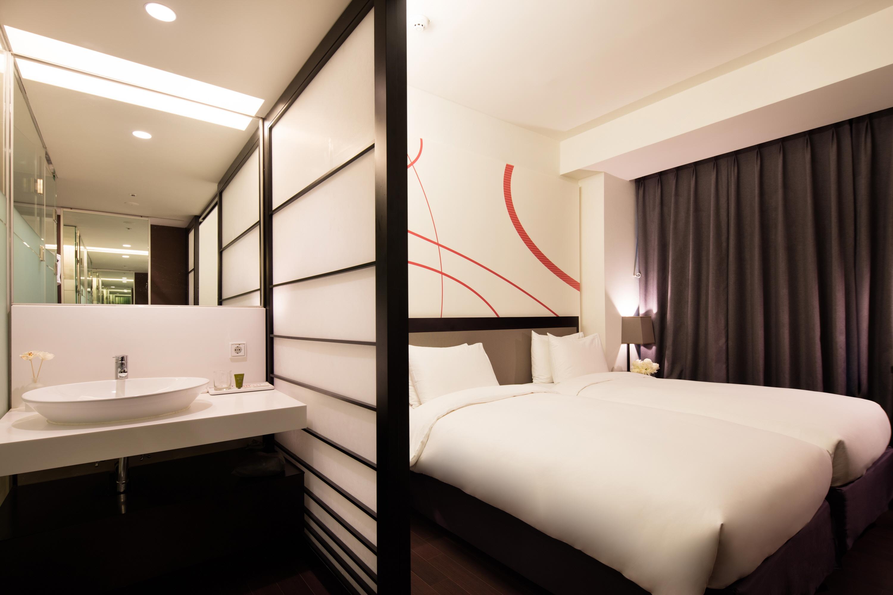 غرفة قياسية بسريرين منفصلين، AC Hotel by Marriott Seoul Gangnam 2/4