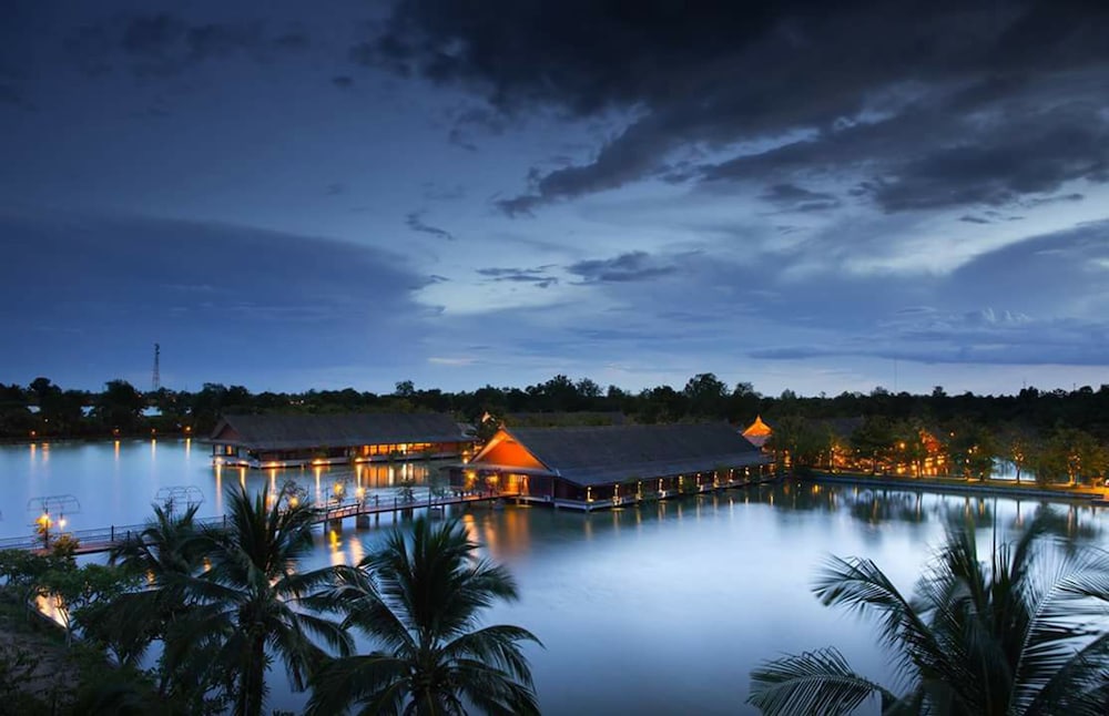The Farm Resort And Restaurant 13/18