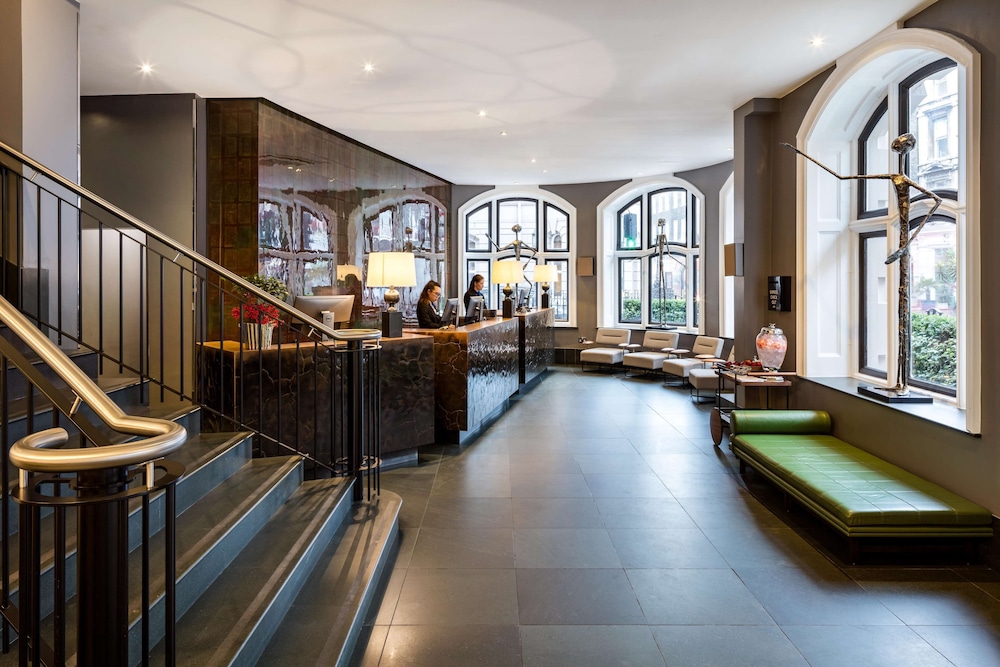 Radisson Blu Hotel London Bloomsbury 46/75
