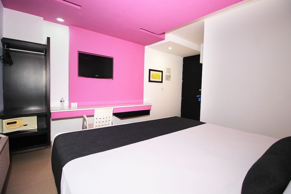 Nu Hotel 15/62