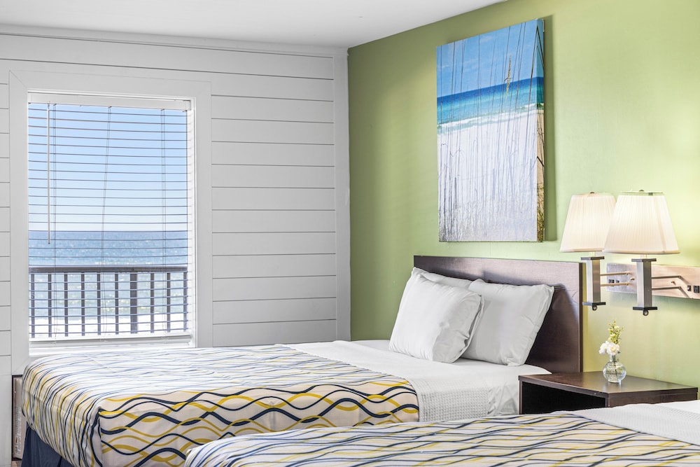 Boardwalk Beach Resort Hotel 24/65
