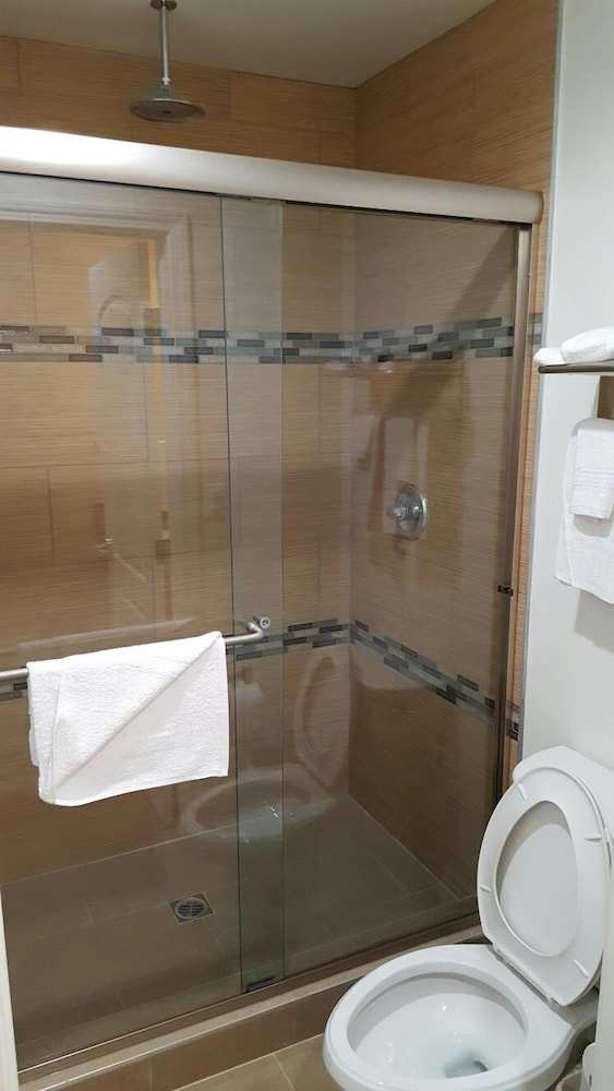 Diamond Bell Inn And Suites 11/54