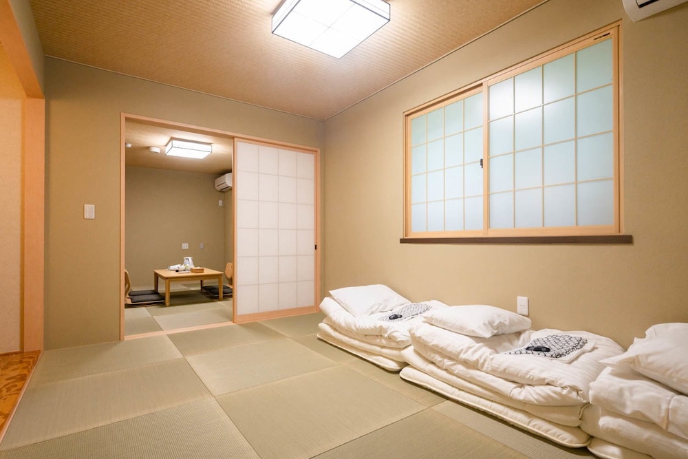 Fujiyama Inn Conifer 16/50