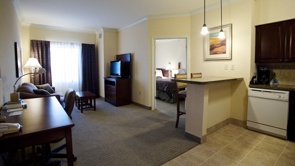 Staybridge Suites San Antonio Sea World 42/66