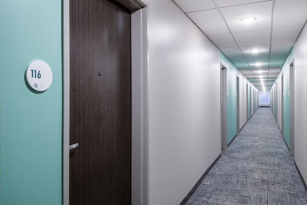 ECHO Suites Extended Stay by Wyndham Aurora Denver 24/31