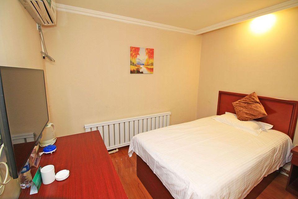 Single Room No Window