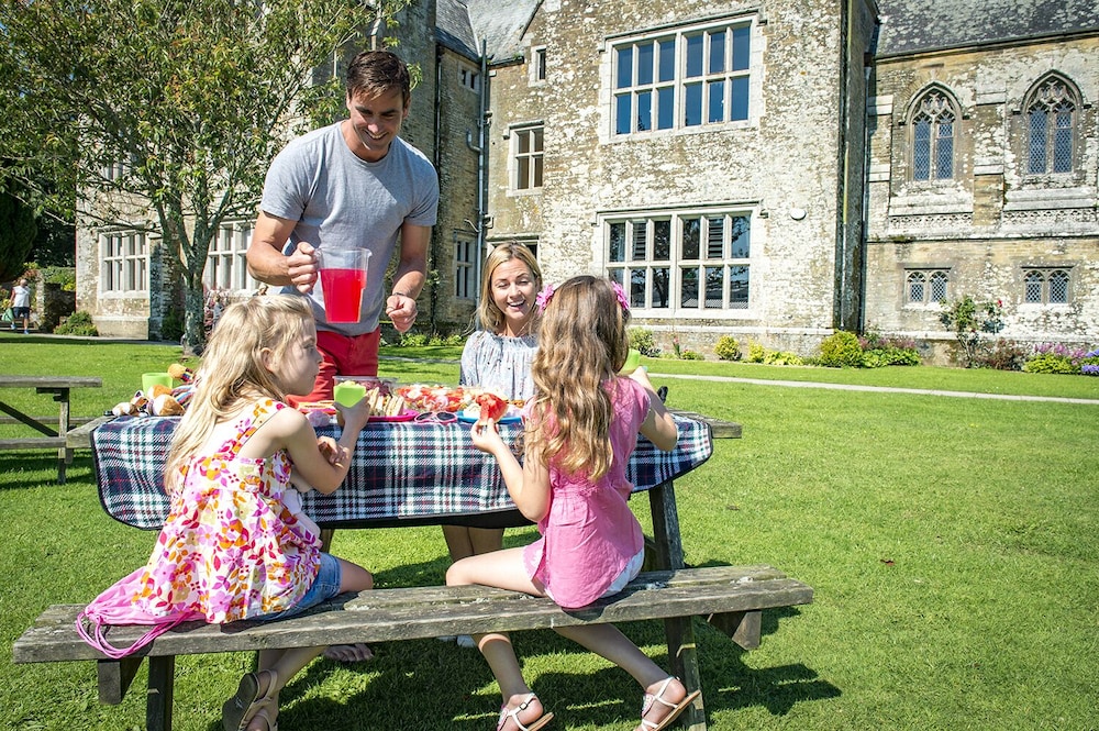 Trelawne Manor Holiday Park 23/30