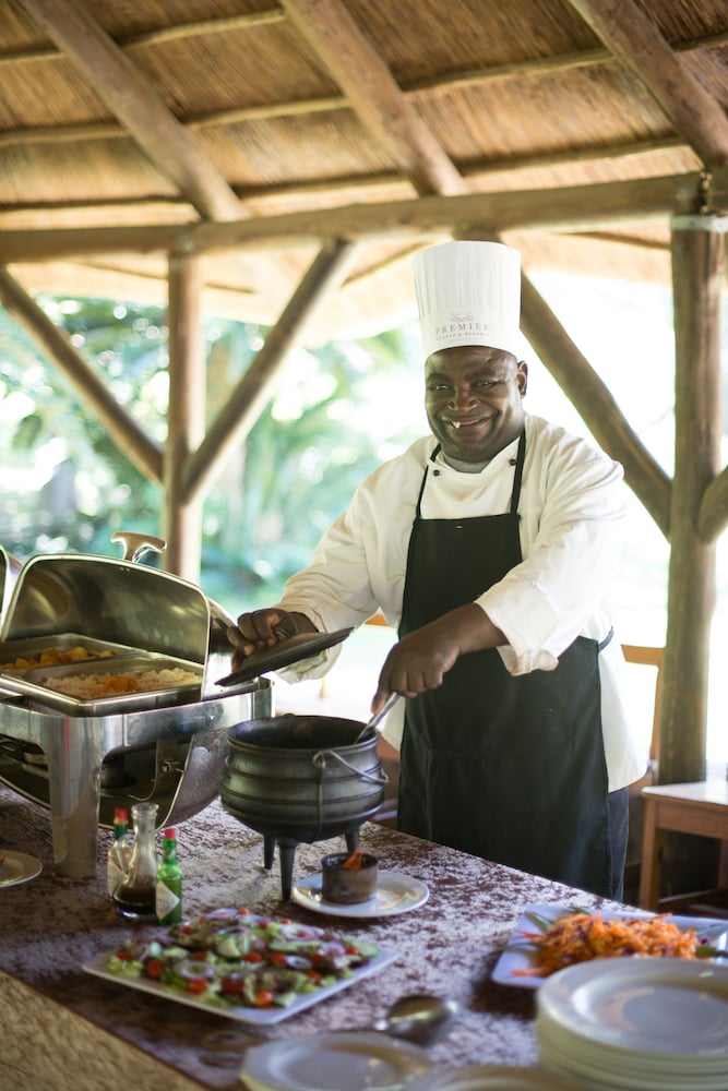 PREMIER RESORT MPONGO PRIVATE GAME RESERVE 10/50