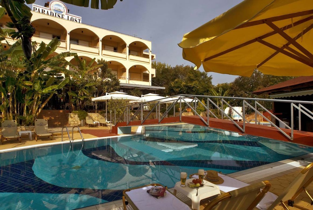 Paradise Lost Hotel 46/50