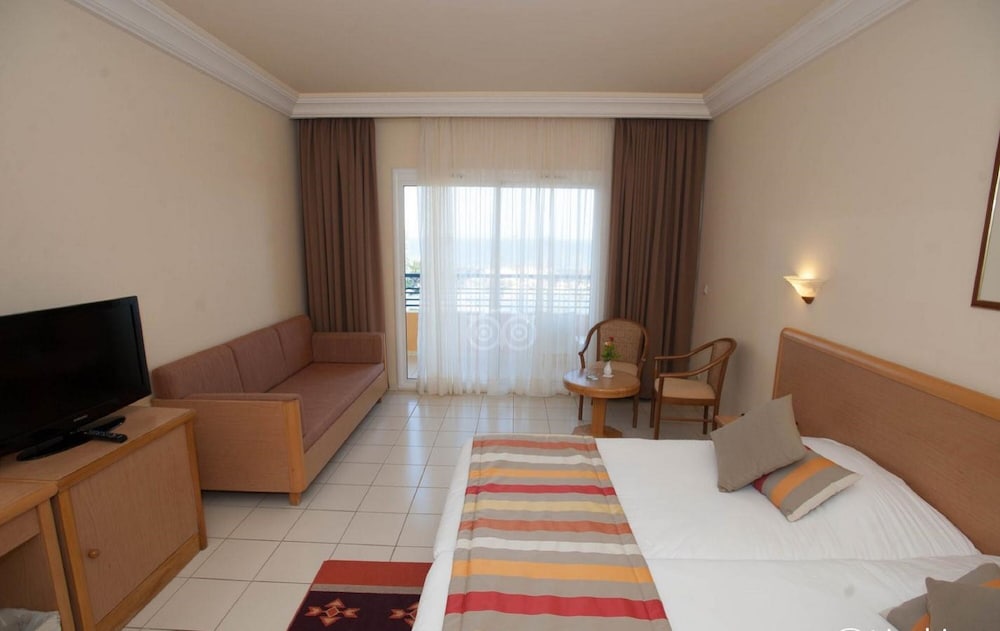 Nour Palace 13/46