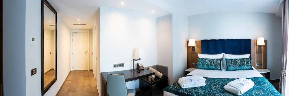 Elke Spa Hotel 28/74
