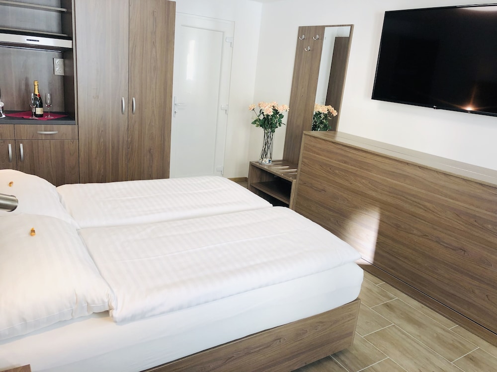 Hotel Konig 21/71