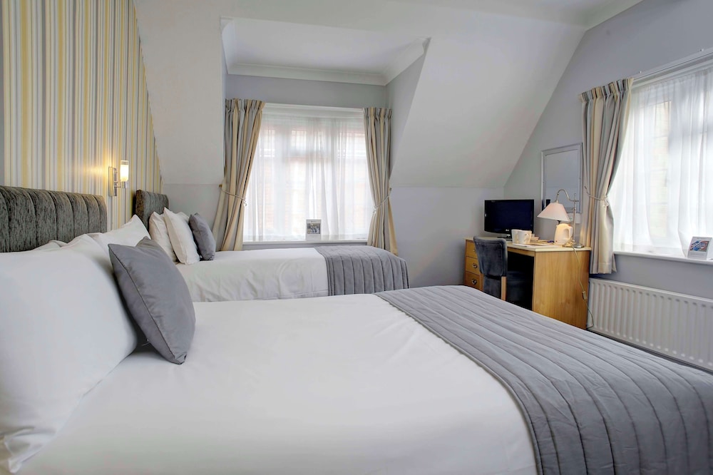 Superior, Twin Beds