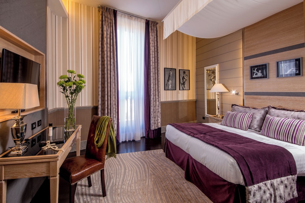 The Inn at the Spanish Steps 51/112
