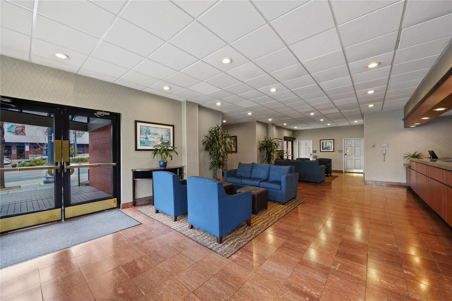 Lobby at Comfort Inn By The Bay, SAN FRANCISCO - CA
