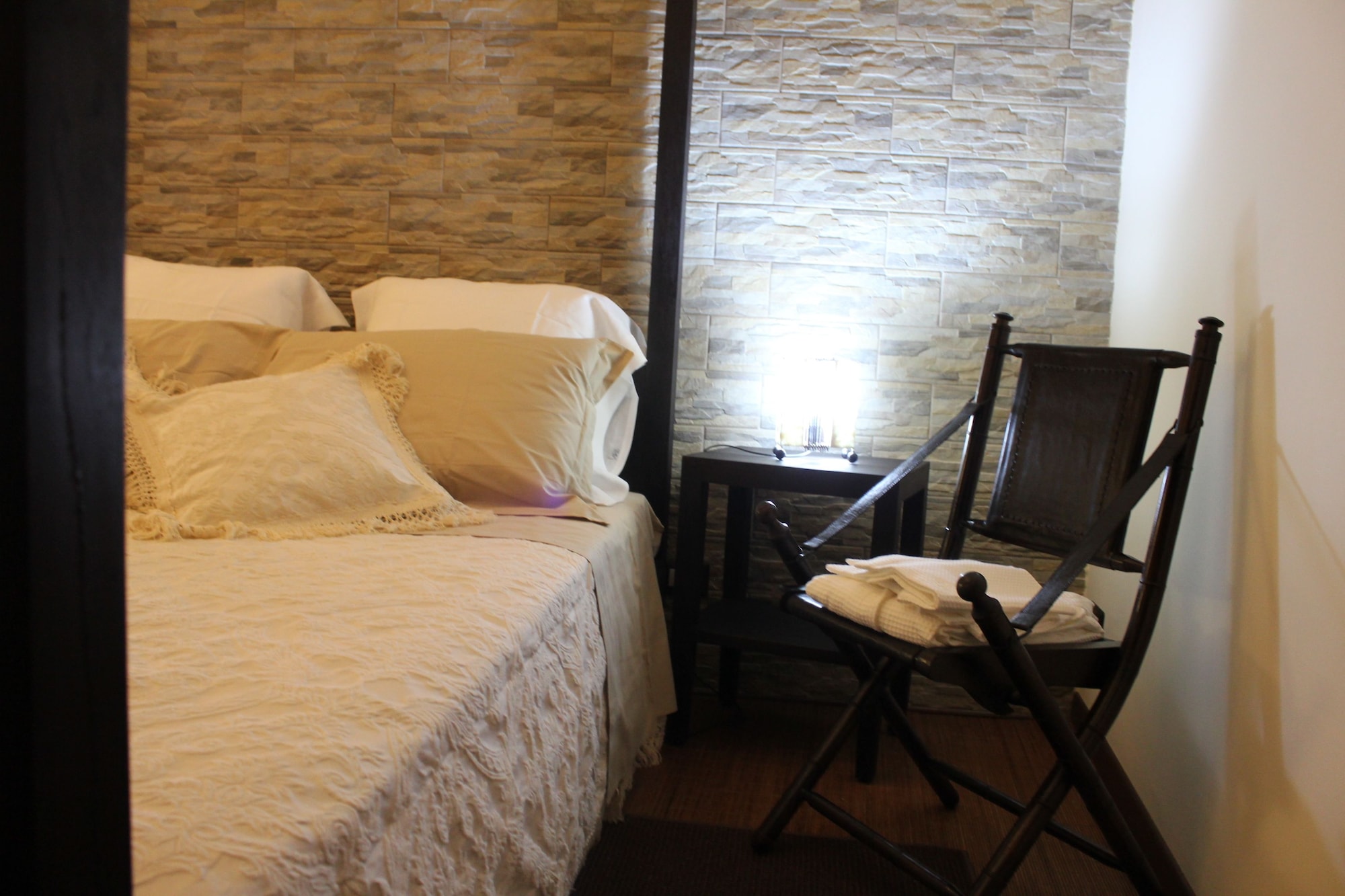 1 Bedroom, Panoramic, Suite, King Bed, Hill View, Private Bathroom، Giumbabulla Luxury 2/3