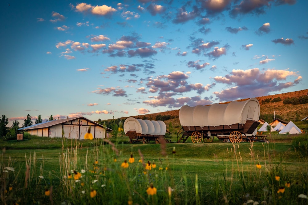 Conestoga Ranch Glamping Resort 92/100
