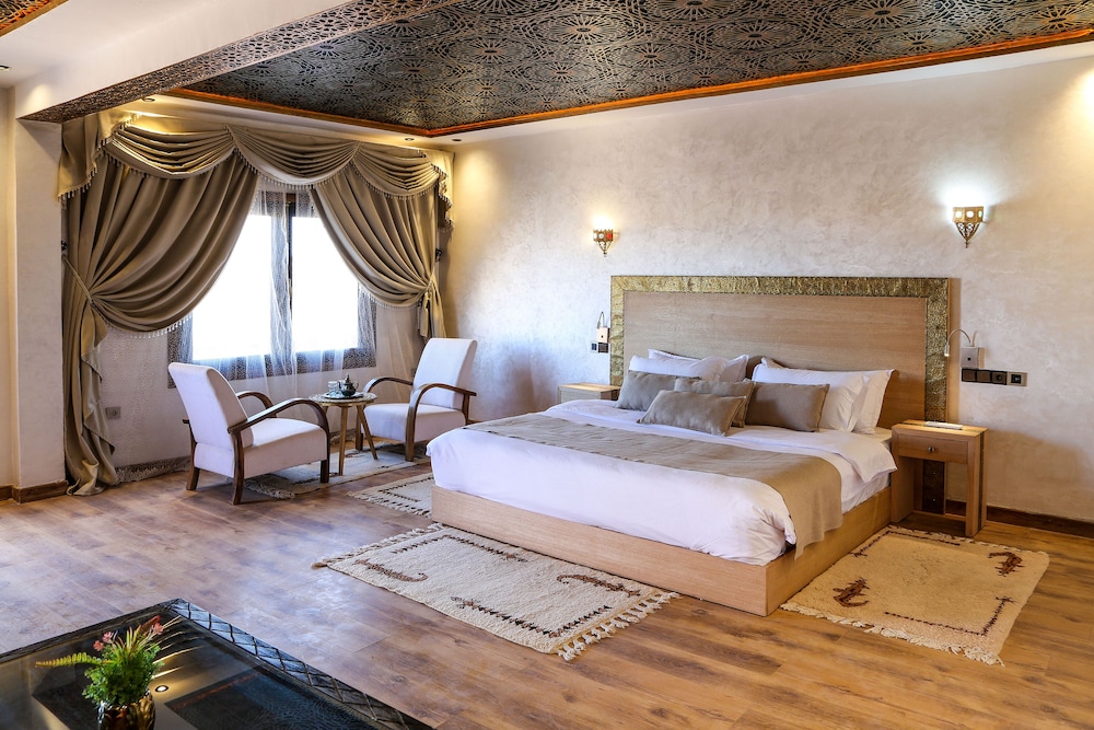 Yakout Merzouga Luxury Camp 28/60