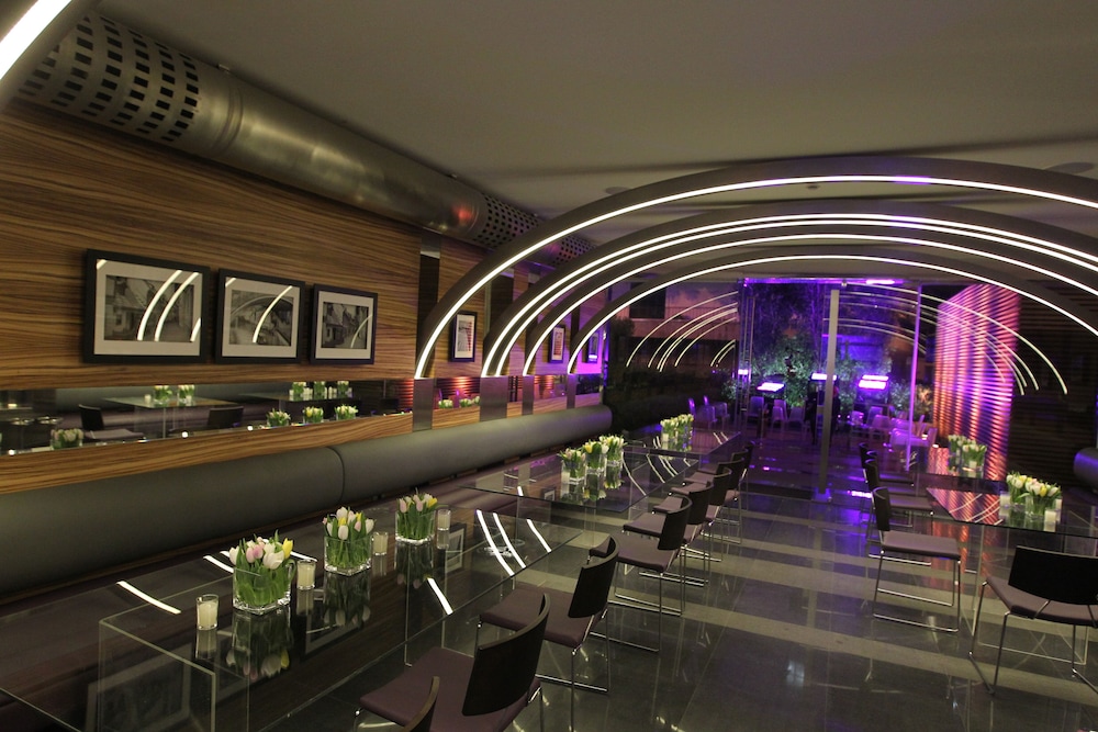 Warwick Stone 55 Hotel Beirut 28/41