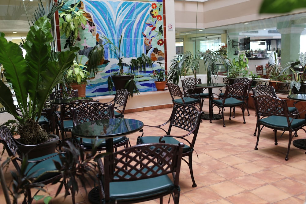 Hotel Baluarte 57/73