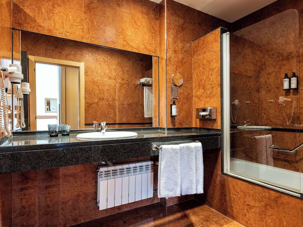 Hotel Zentral Leon 66/66