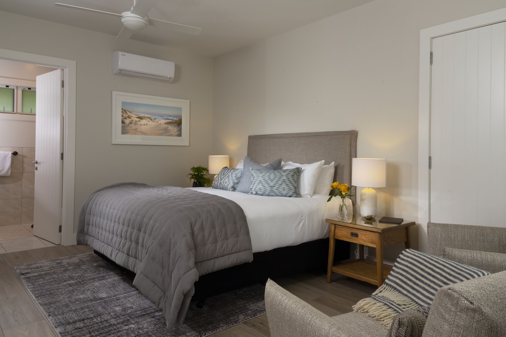 Room at Ratanui Lodge, POHARA