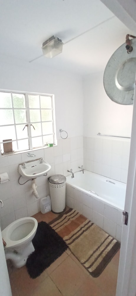 Millgate Cottage 47/49