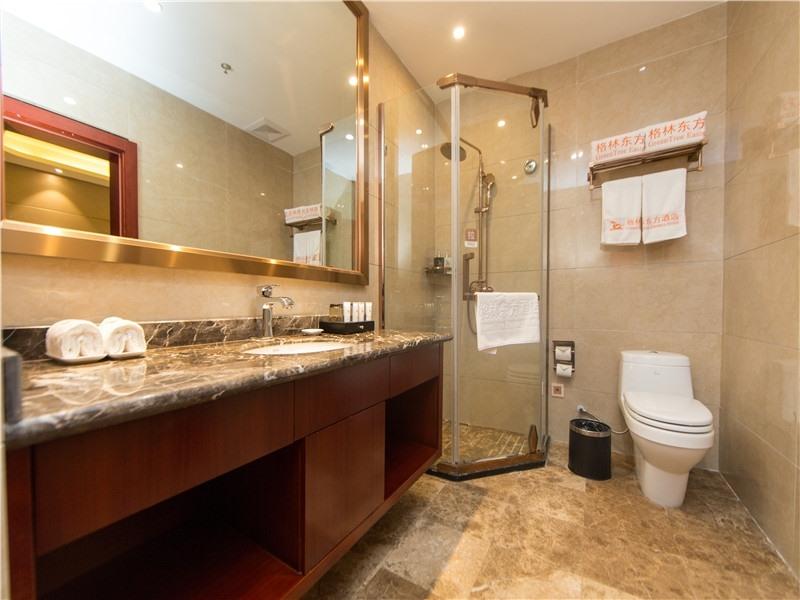 GreenTree Eastern Yibin Yijian Road New City Plaza Hotel 44/50