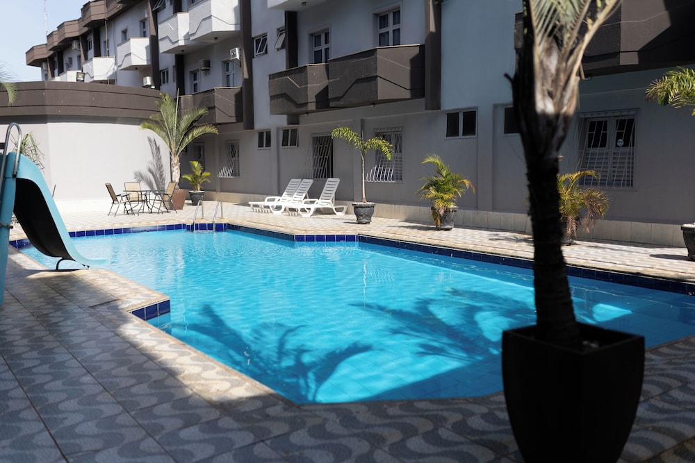 JHS Palace Hotel 37/41