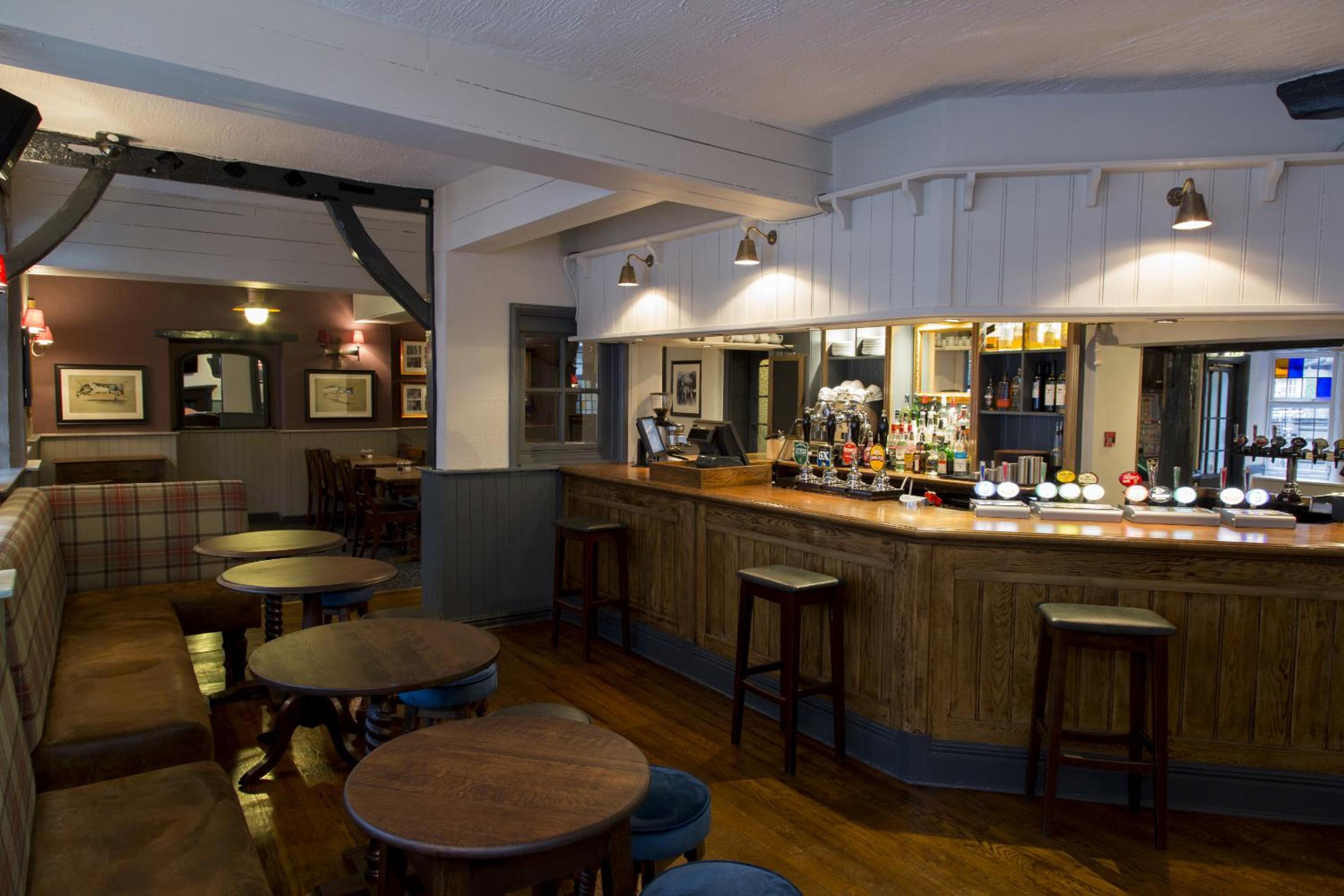 The Old Bell Inn 31/51