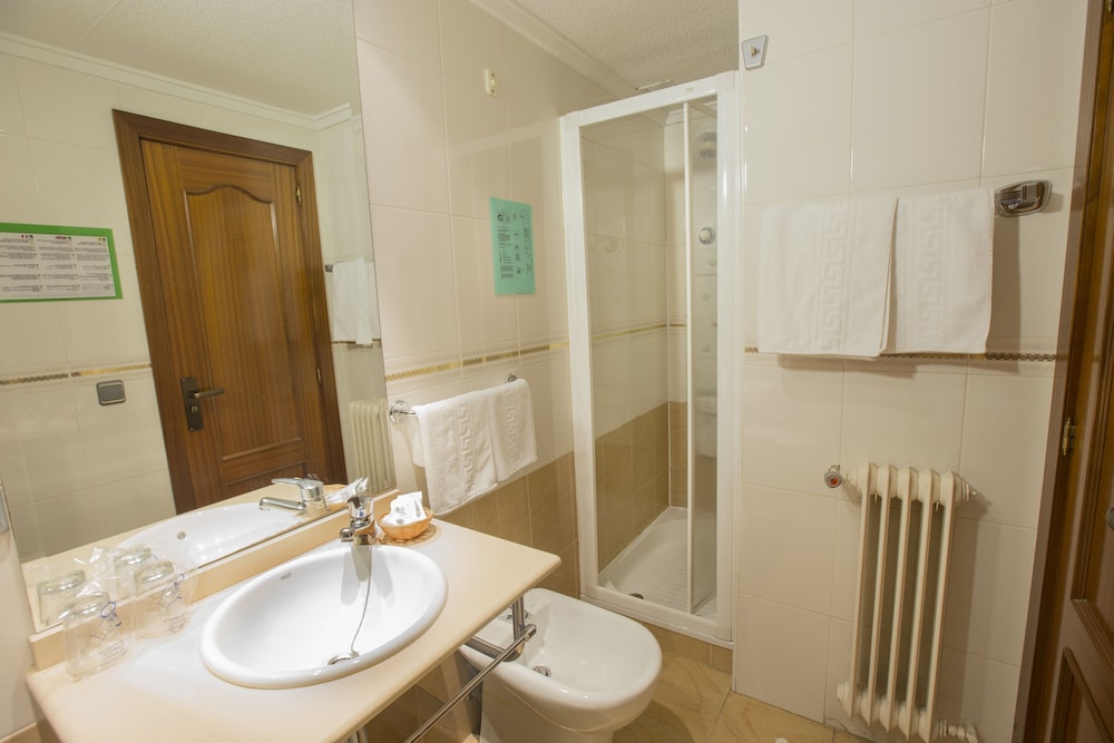 Hotel Reyes Catolicos 19/39