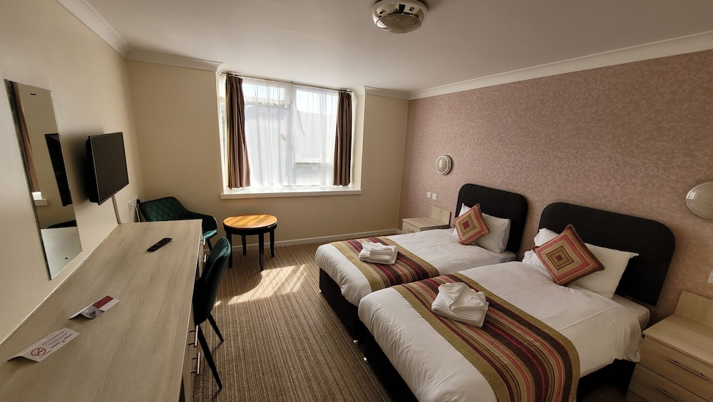 EXECUTIVE, TWIN BEDS
