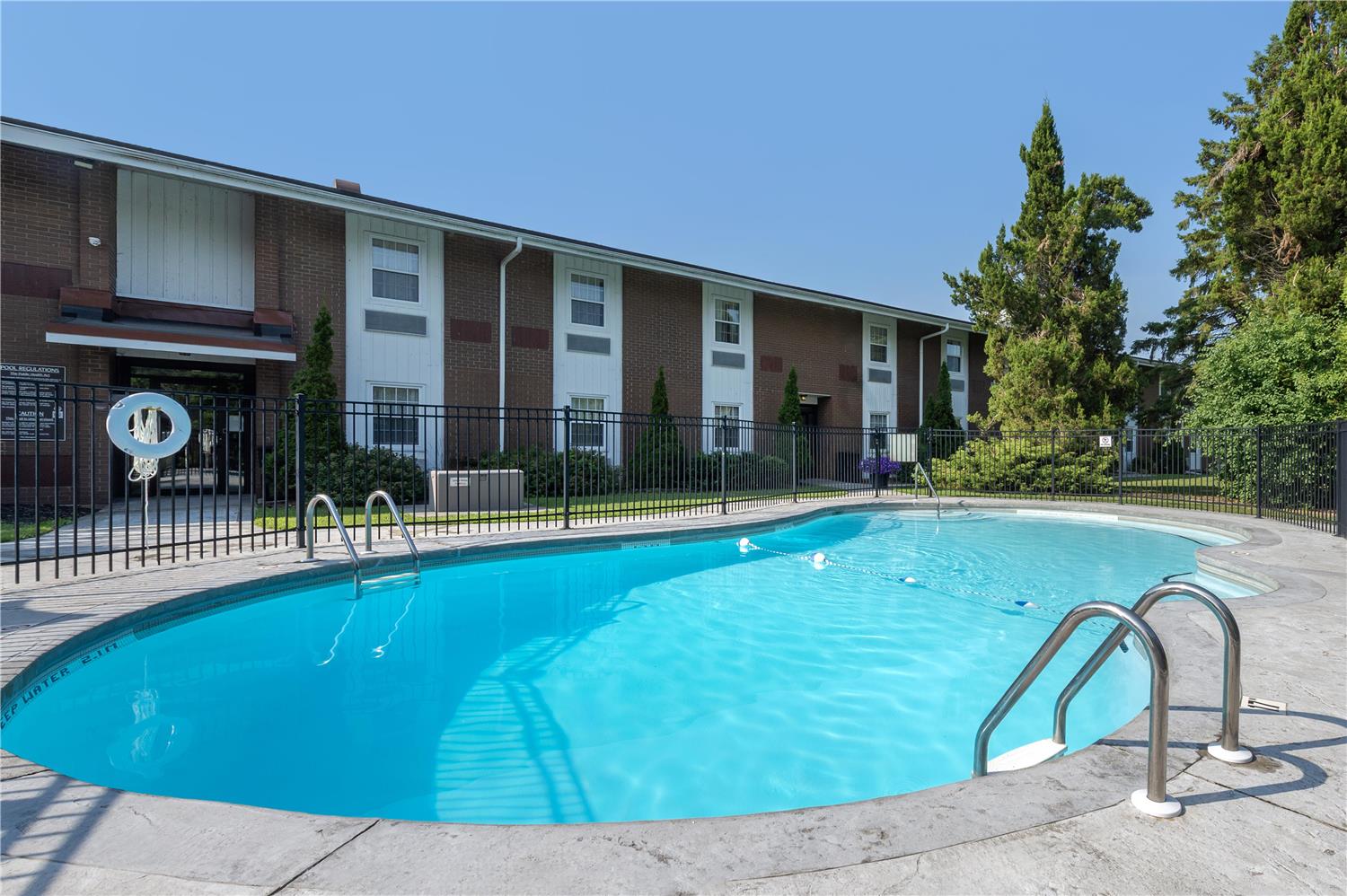 Best Western Parkway Inn Conference Centre 49/49