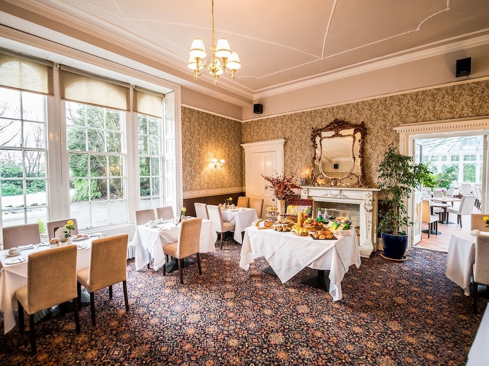 restaurant-cafeteria