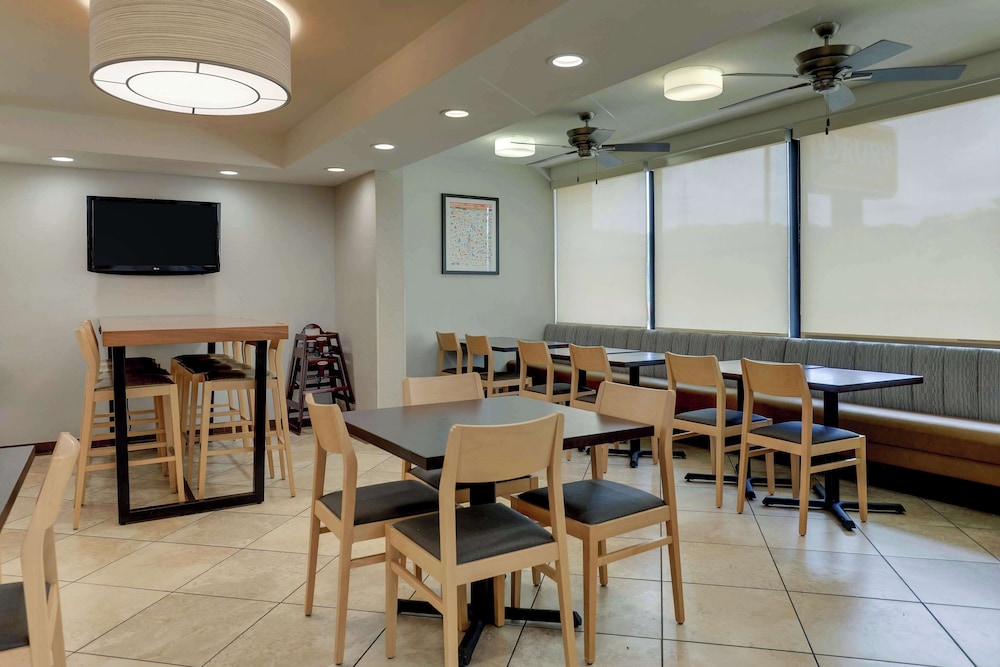 DRURY INN AND SUITES ATLANTA MARIETTA 43/50