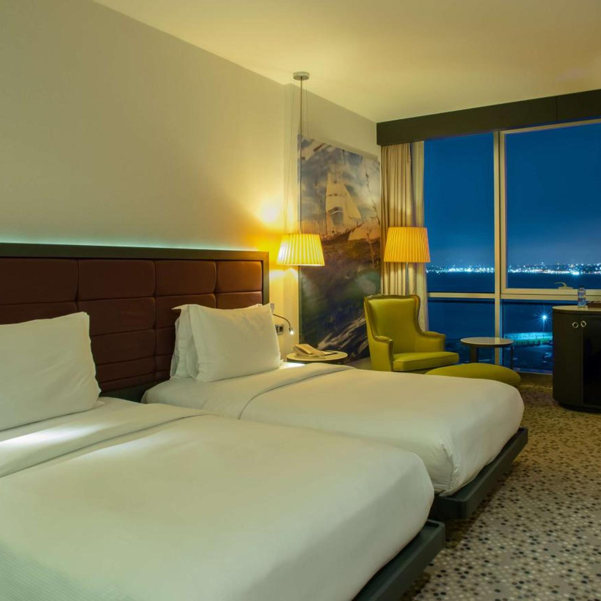 غرفة ديلوكس مفردة بإطلالة على البحر، Doubletree By Hilton Hotel Istanbul - Moda 2/7