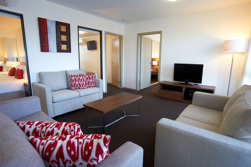 Quest Werribee 23/44