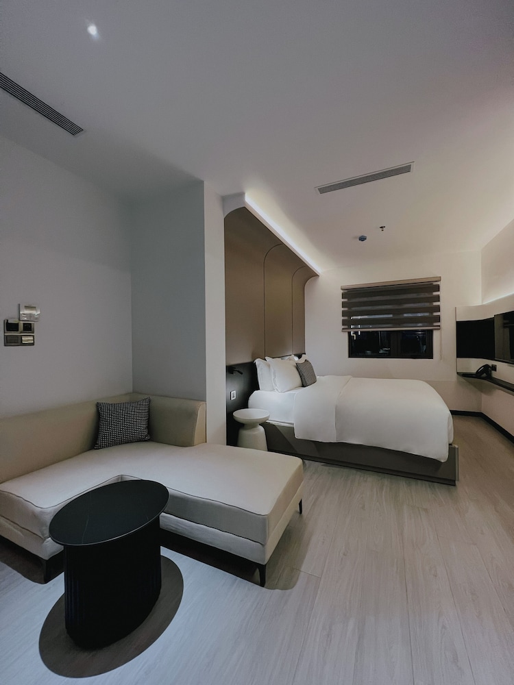 The Concept Hotel HCMC - District 1 6/25