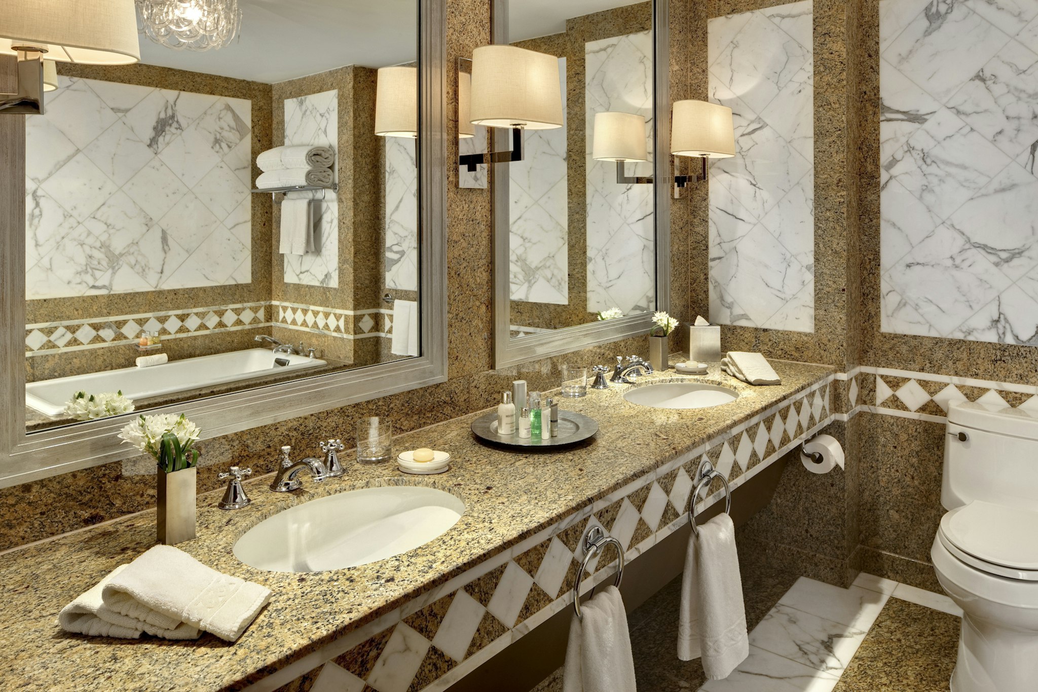 Lotte New York Palace 29/30